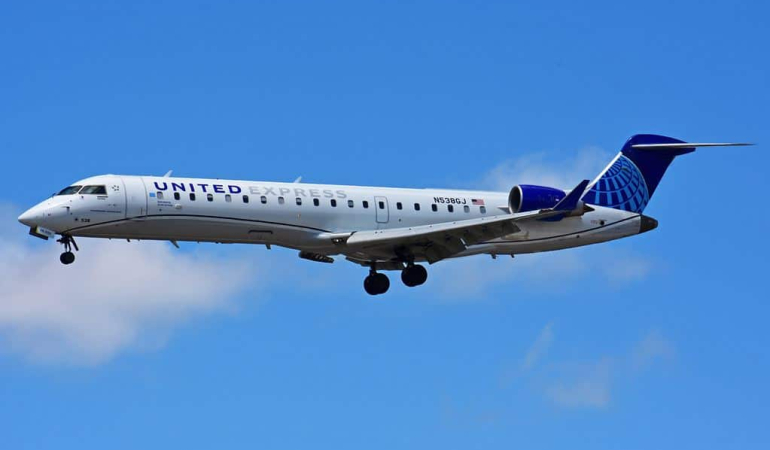 07dccd24-87c4-4328-bdf8-e4797e1dba24_N538GJ-Bombardier-CRJ-550-CRJ-700-United-Express