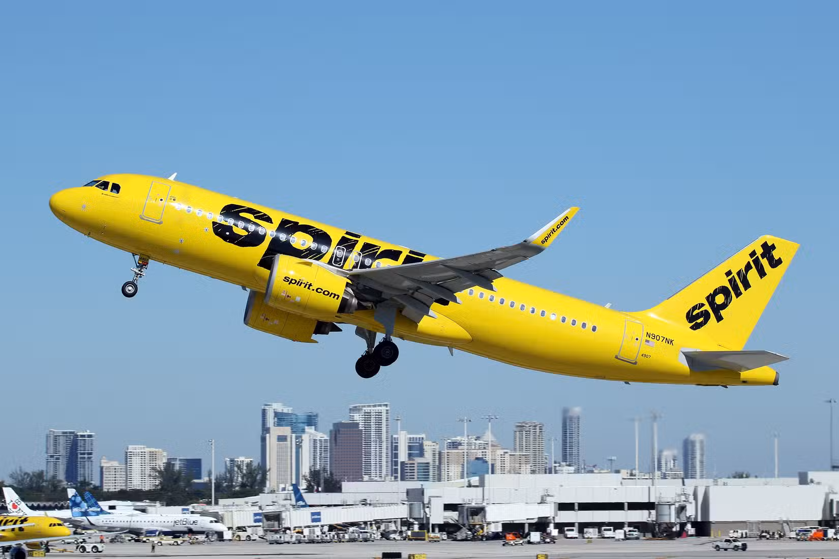 Google iflas eden Spirit Airlines’ın dev veri arşivini 10 milyon dolara satın aldı 1 33d15f22 ff49 4977 b690 0e4c3dccd260 spirit airlines airbus a320neo departing fll shutterstock 2152175785