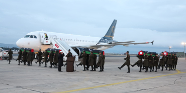 Libya düşen uçak askeri tören