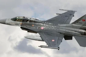 F16
