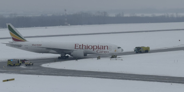 Ethiophia Airlines uçak pistten çıktı