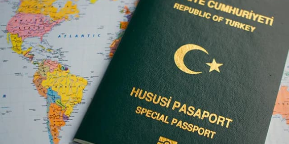 Pilot yeşil pasaport