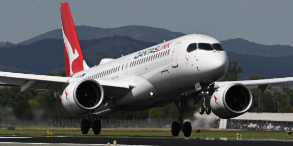 QANTAS 3