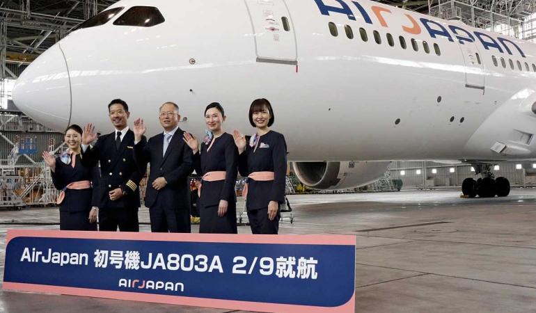 air-japan-0208