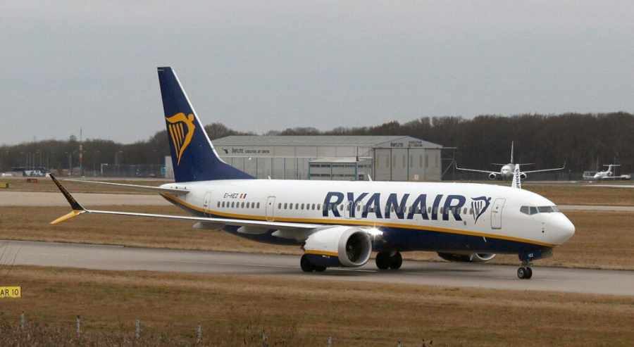 Ryanair uçağından duman çıktığı iddiası Manchester Havalimanı’nı alarma geçirdi 1 rrrrrr e1774006014316