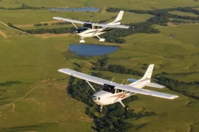 Textron-Cessna-Skyhawk-800x500.jpg