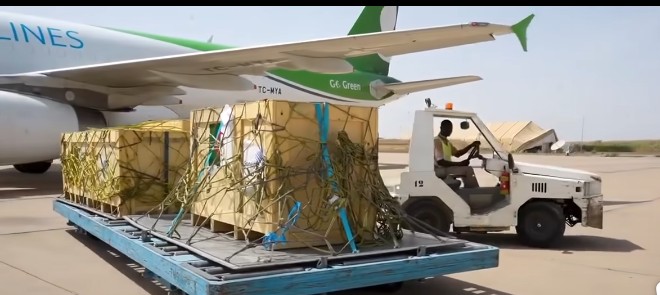 MNG Airlines'in kiralık uçağı Çad'a elektrik santrali ekipmanlarını taşıdı 3 mng 2