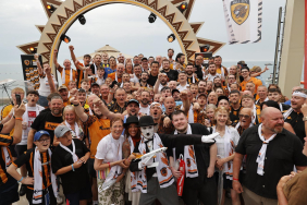 Acun Ilıcalı&Hull City Taraftar Grubu (1)