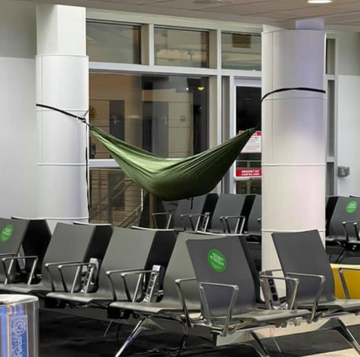 TSA'dan havalimanında hamak kuran yolculara esprili uyarı 3 HN1h2VBWUAED7sA