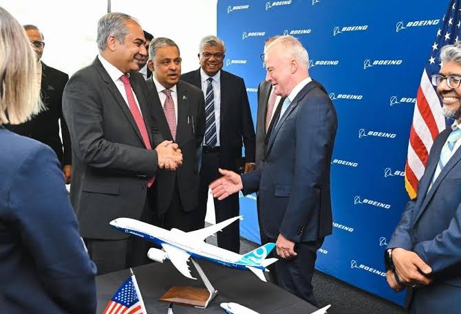 Pakistan International Airlines Boeing ile 16 yeni uçak alımı için görüşmelerini ilerletti 2 HNXb0hKaAAAuCoO