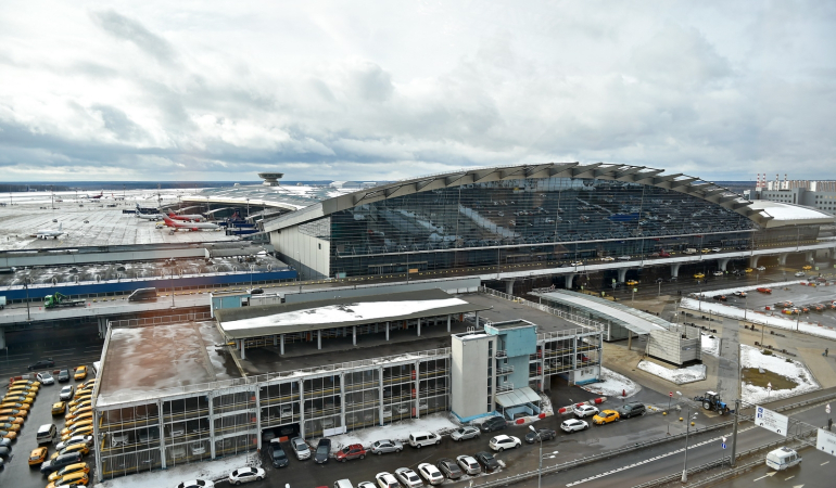 Vnukovo_International_Airport_2019