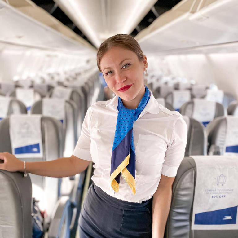 Deneyimli kabin memuru anlattı: Uçakta ücretsiz sınıf yükseltmek için neler yapılmalı? 1 flight attendant reveals get first 134879528