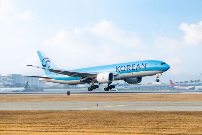 Korean Air filosundaki 79 uçağı yeni boyama ve kimliğe kavuşturdu 1 HP3GVNSWQAAaiuK e1786903420914