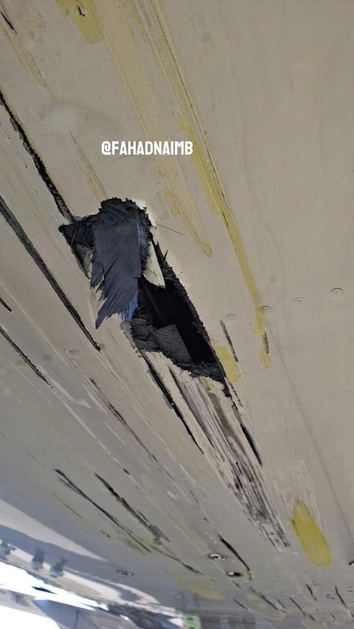 Vietnam Airlines'ın Boeing 787-9'unda kuyruk bölümü ve lastiklerde ağır hasar 1