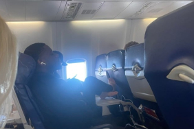 beyond-grossed-out-on-my-flight-v0-6ioo027xkygh1~2