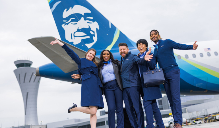 Alaska-Airlines-crew