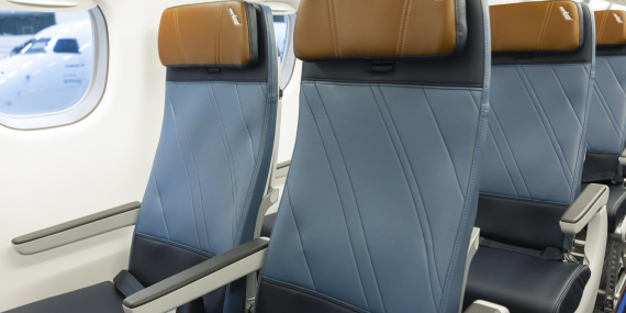 Embraer yeni RECARO koltuklarıyla donatılan ilk E175’i American Airlines’a teslim etti