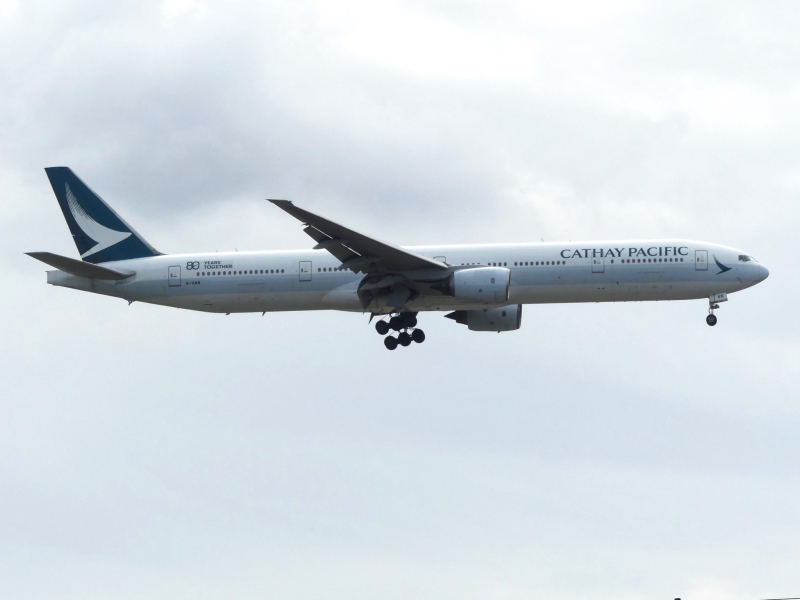 Cathay Pacific B777-300ER uçaklarında 'tuvalet doluluk bilgisi' özelliği 1 HUb jkBbUAAnY4G e1791846392667