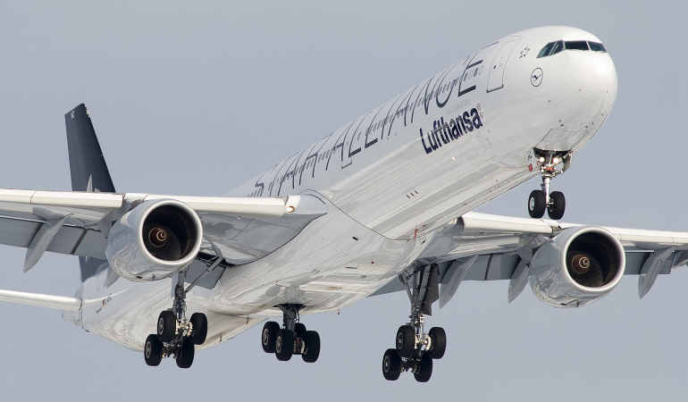 Lufthansa Airbus A340 600