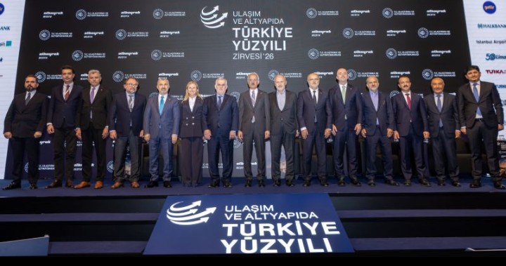 Ulaşım ve Altyapıda Türkiye Yüzyılı Zirvesi'nde ulaşım ekosistemi ele alındı 1 Screenshot 20261008 1749112
