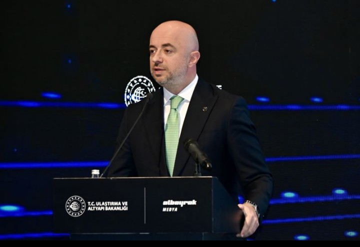 Ulaşım ve Altyapıda Türkiye Yüzyılı Zirvesi'nde ulaşım ekosistemi ele alındı 2 Screenshot 20261008 1749152